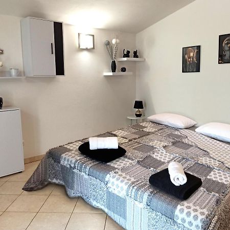 Apartman Dora Pula Extérieur photo