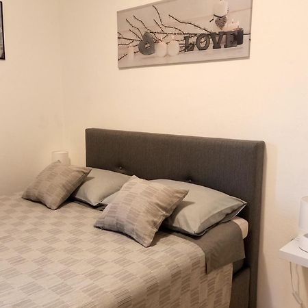 Apartman Dora Pula Extérieur photo