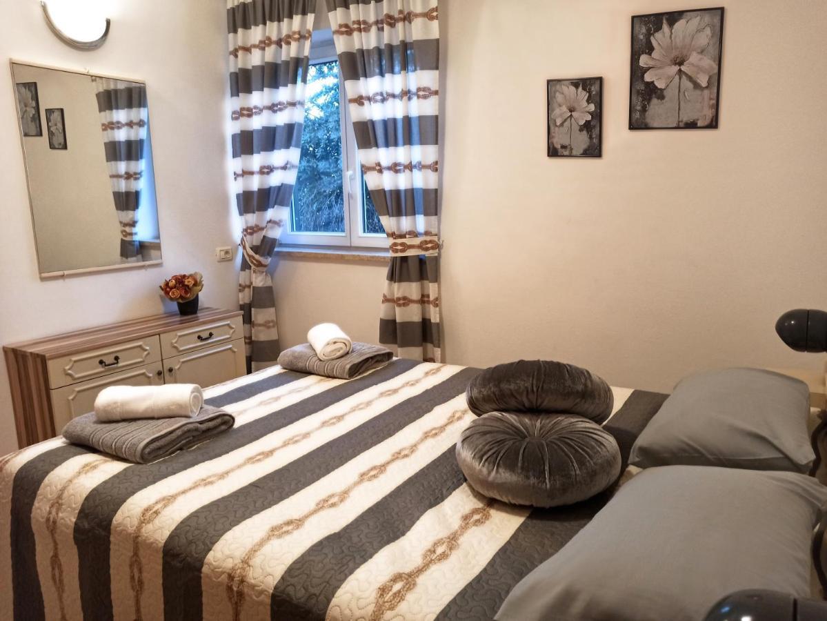Apartman Dora Pula Extérieur photo