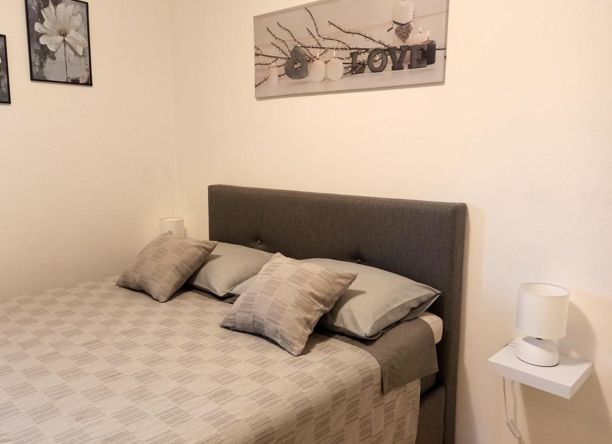 Apartman Dora Pula Extérieur photo